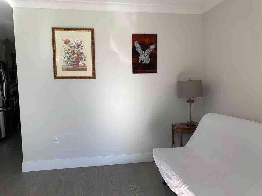 Brand New Constructed 1-Bedroom Townhouse Duncan Luaran gambar